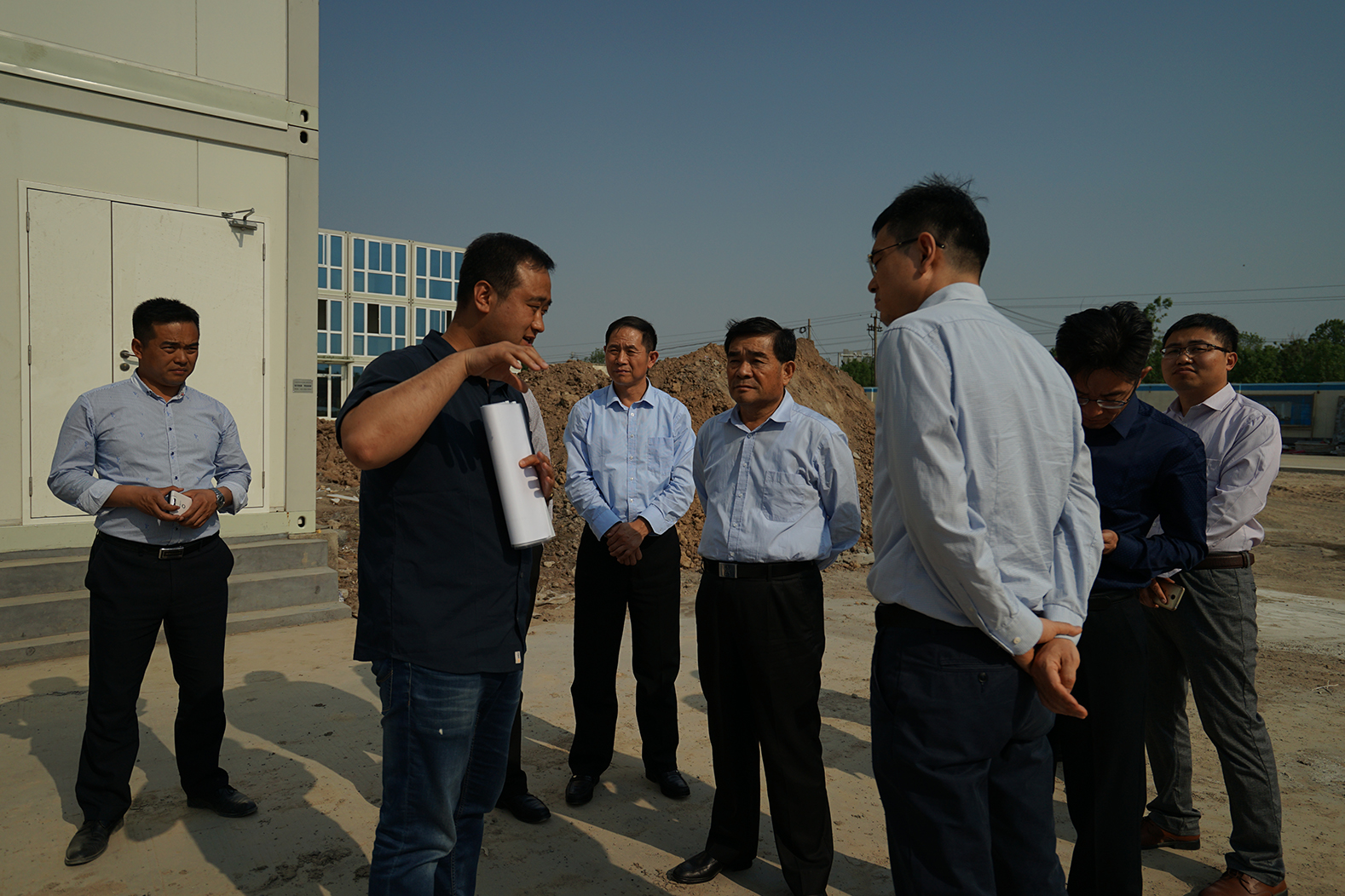 6、農(nóng)高區(qū)管委會副主任楊同柱到集團公司視察指導(dǎo).jpg